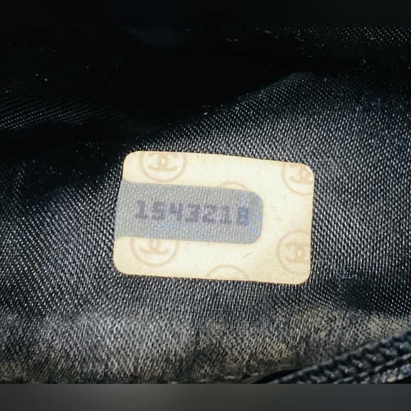 SOLD!!!Authentic Chanel single flap - Picture 9 of 16